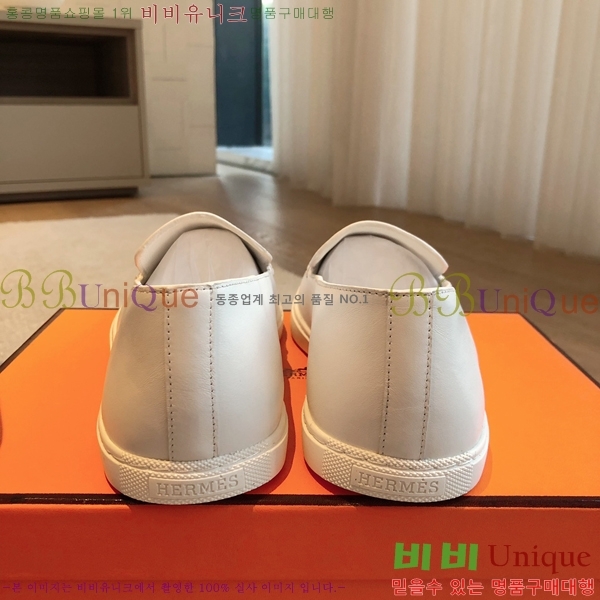 �����޽� Julian ������ �������� 38H253157-4