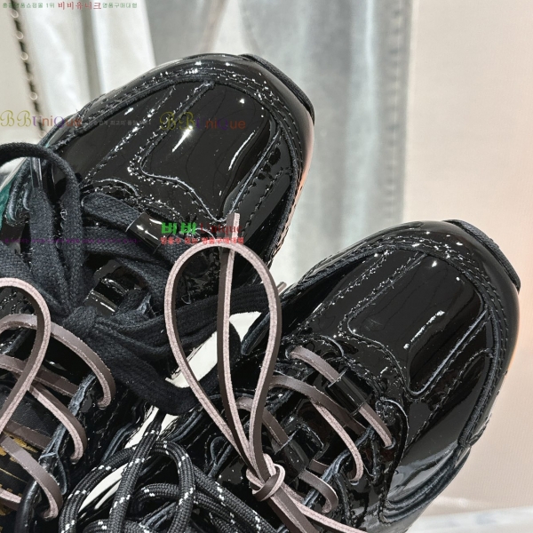 ���߶��� X �̿�̿� ����Ŀ�� 35MU2531327-5