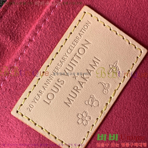 #���̺��� x ����ī�� ��ī�� ����Ʈ ü�� �Ŀ�ġ�� M13440-1