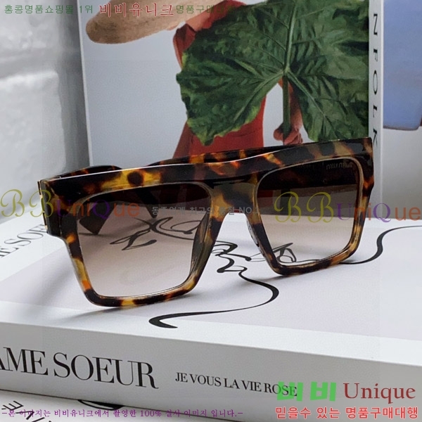 �̿�̿� ���۶� M2459177-2