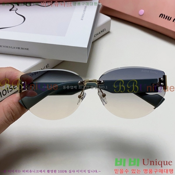 �̿�̿� ���۶� M2459176-2