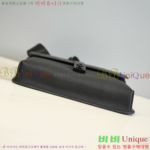 #��󰡸� ũ�ν��� H2116090