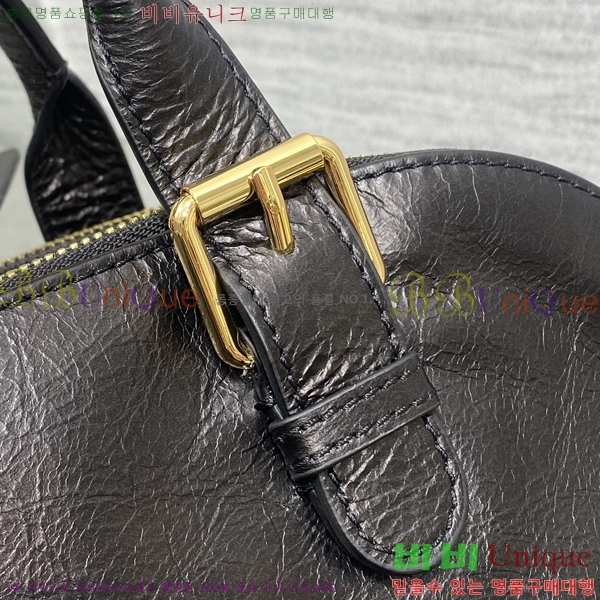 #��� Grand Tour ���� ������ M6000-1