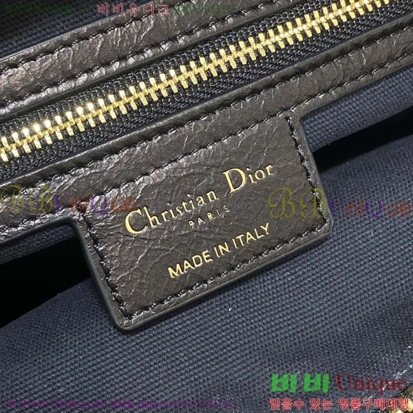 #��� Grand Tour �̵� ������ M6010-1