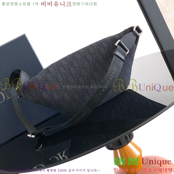 #��� ���̴� 2.0 KAWS ��Ʈ�� 1ESBO077-1