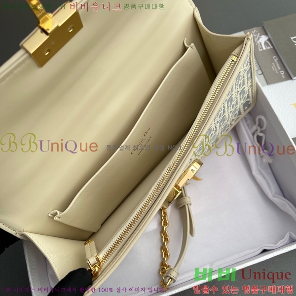 #��� 30 Montaigne ž �ڵ�� M9601-102