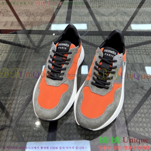 ���� �����޽� ����Ŀ�� HR599104-8