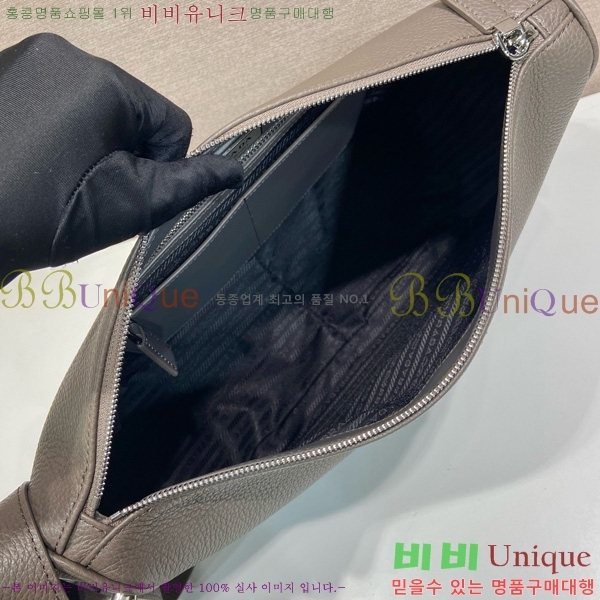 #����� �ﰢ �ΰ� ���� ũ�ν��� 2VH182-104