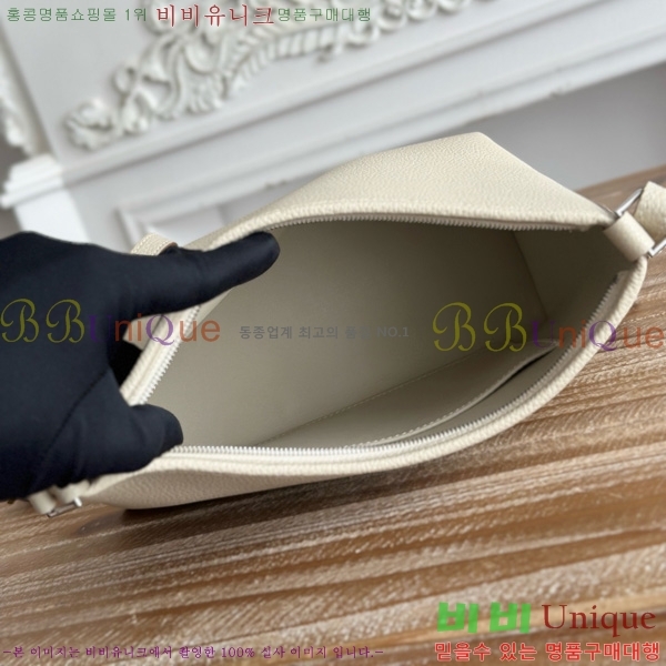 #�����޽� Berlingot 23 PM HE27855141-302