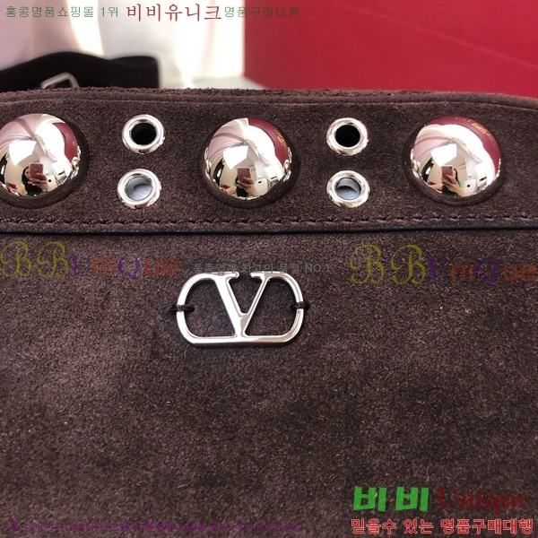 #�߷�Ƽ�� ����ٴ� ����Ʈ �׷��̴� ũ�ν��ٵ� �� 2020-203