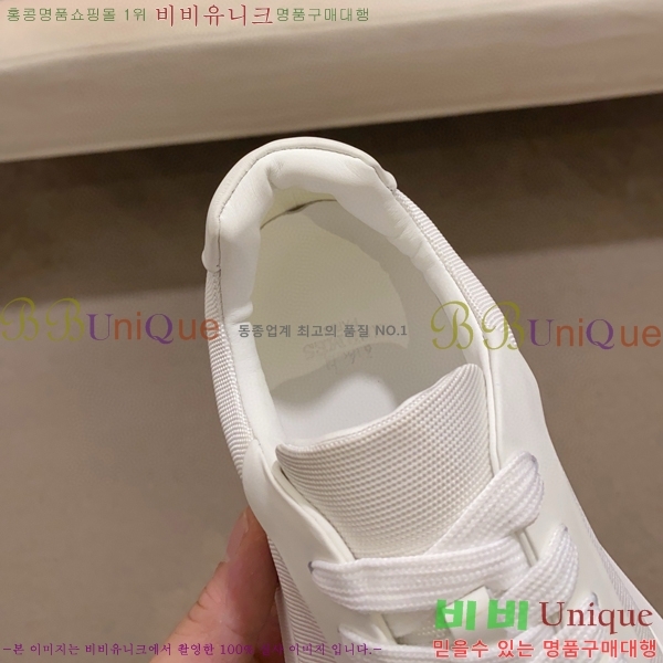 ���� �����޽� ����Ŀ�� HE669053-4