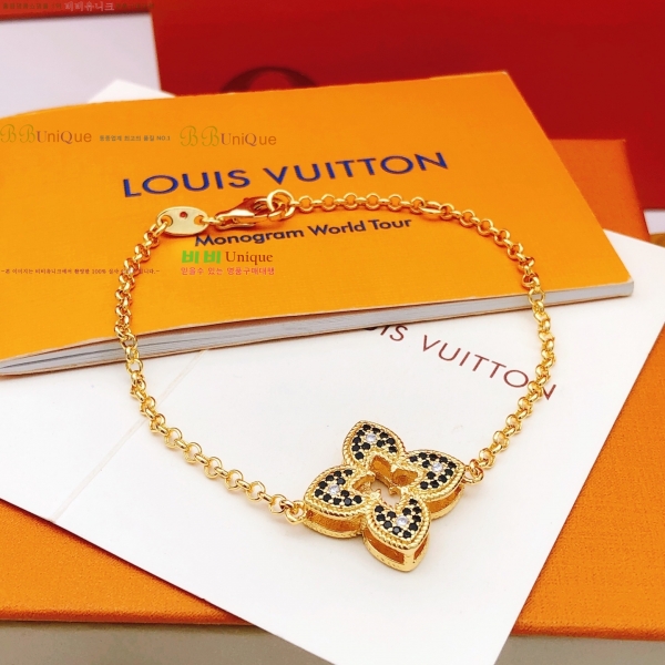 ���� ���̺��� Ŭ���� ���� 7L256184-1