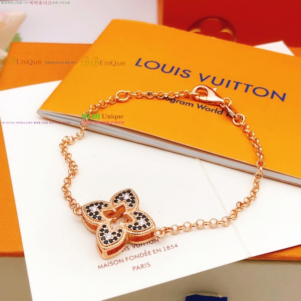 ���� ���̺��� Ŭ���� ���� 7L256184-1