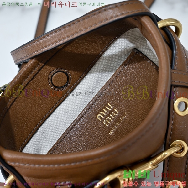 #�̿�̿� ���� �ƹ�ٸ� ��Ʈ�� �Ŀ�ġ 5NR461-102