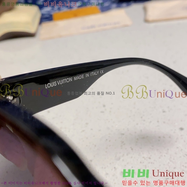 ���̺��� ���۶� L97025-2