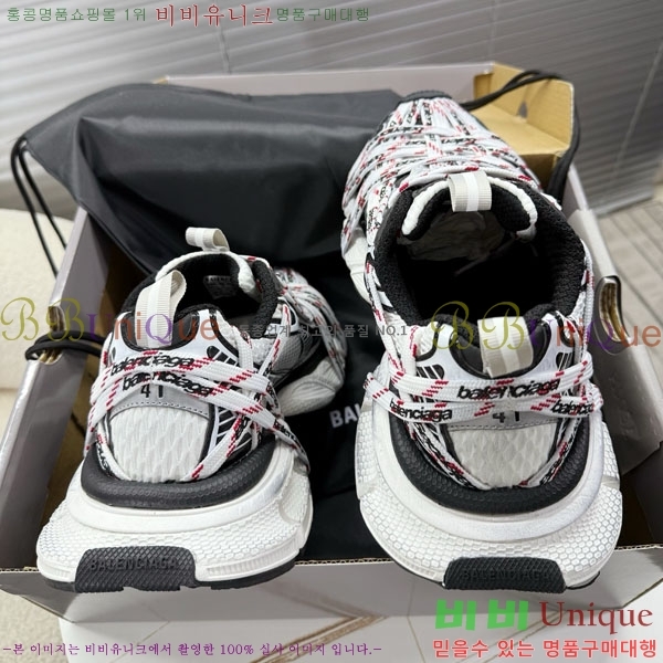 �߷��þư� 3XL Ʈ���̳� ����Ŀ�� BLA356602-2