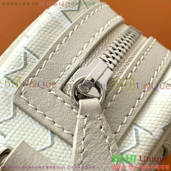 #���̳� ī�޶�� M8018-105