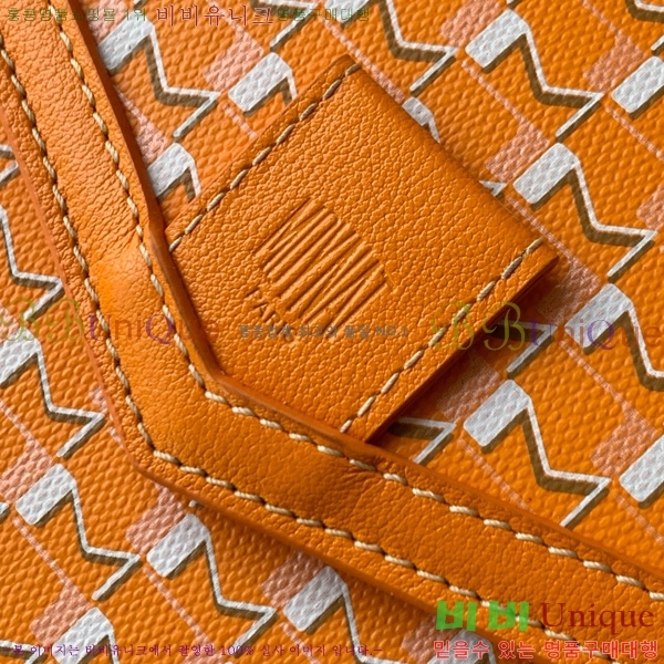 #���̳� ���̽��� M8021-104