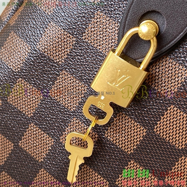 #���̺��� ���ǵ� 25 �ݵѸ��� N40772-100