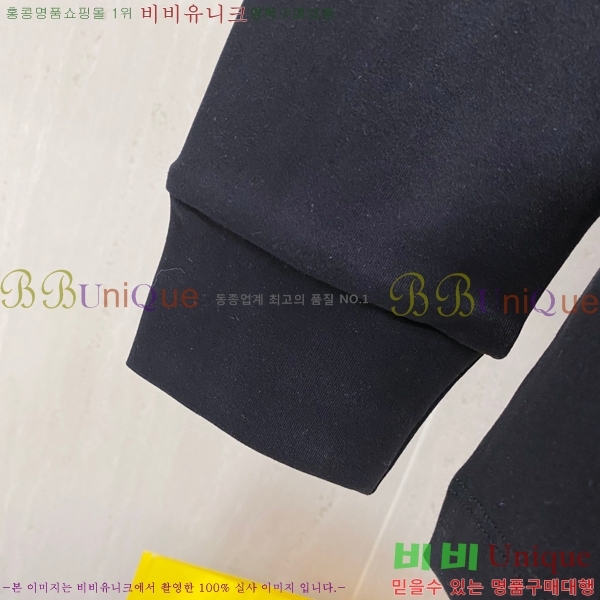 ���� ��**�� ���� Ƽ���� MO90241-1