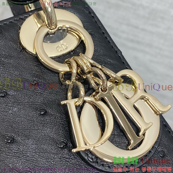 #��� ���̵�� �̴� M0505-701