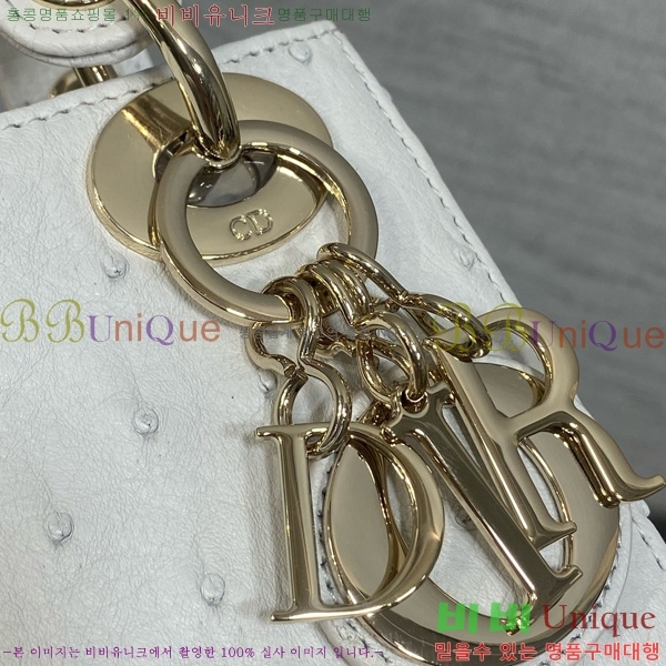 #��� ���̵�� �̴� M0505-704