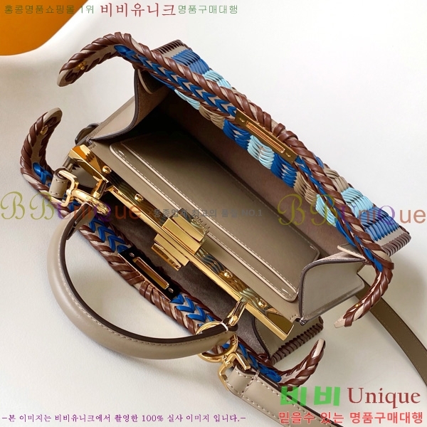 #��� ��ī�� ���̾��� �����ڴ� �ڵ�� F32701-101