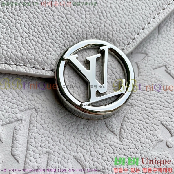 #���̺��� ���� �� ü�� ���� ũ�ν��� M13570-101