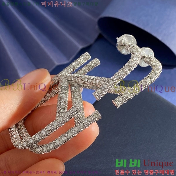 �߷�Ƽ�� �Ͱ��� VT012056-15