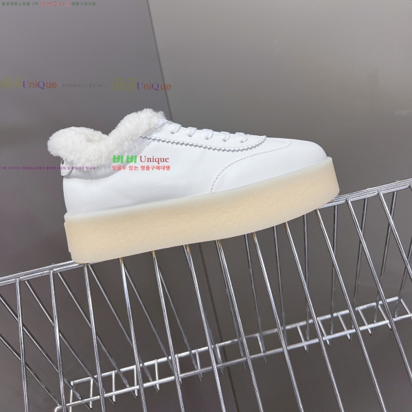 ���� �̿�̿� �þ �� ����Ŀ�� 36MU25101611-1