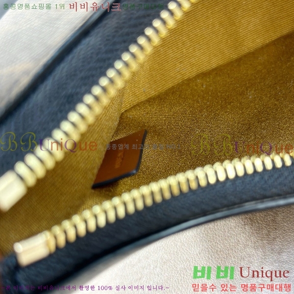 #������ Ʈ������ �ƹٹ� 114493-3001