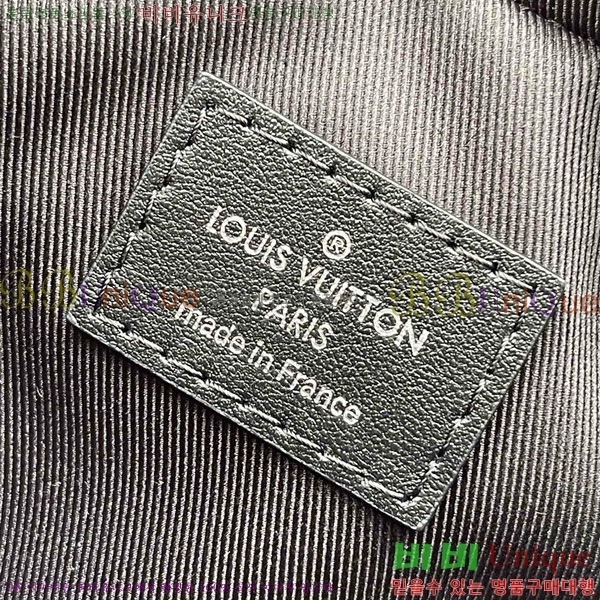 #���̺��� ���� ������ ��ť�� ������ M82770-1001