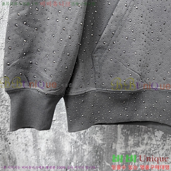 ���� �߷��þư� �ĵ�Ƽ BA543619-1