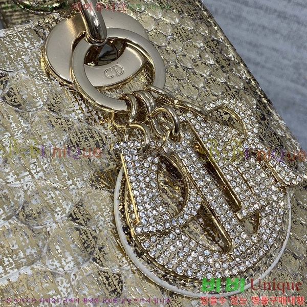 #��� ���̵�� ���� M0531-704