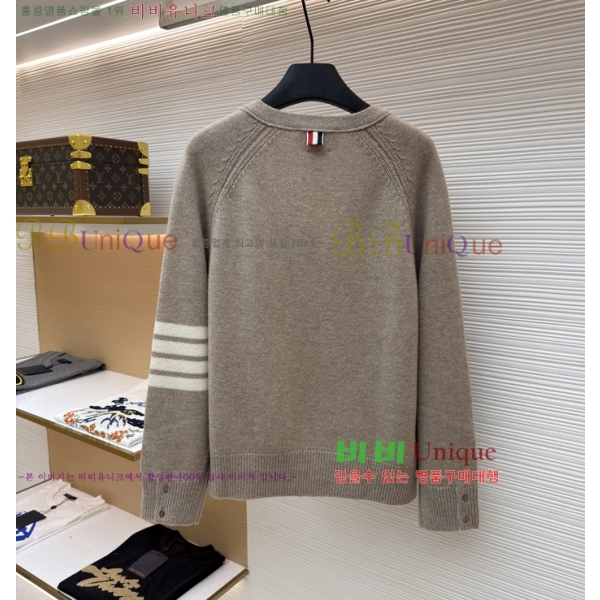 ���*�� ��Ʋ���� �� 4-�� ������ �� ���̳� ī��� 33TB44493-1