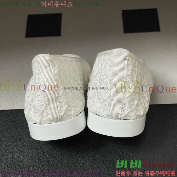 ���� ��* �÷����� 28HY825251-3