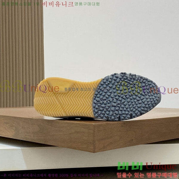 ���ڷ� ��ġ�ڸ� ����Ŀ�� BC577822-1