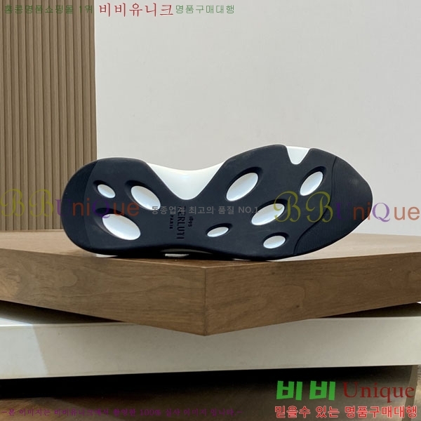 ���� ���ڷ� ��ġ�ڸ� ����Ŀ�� BC530363-2