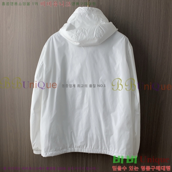 ���� ��**�� ���� MO780972-1
