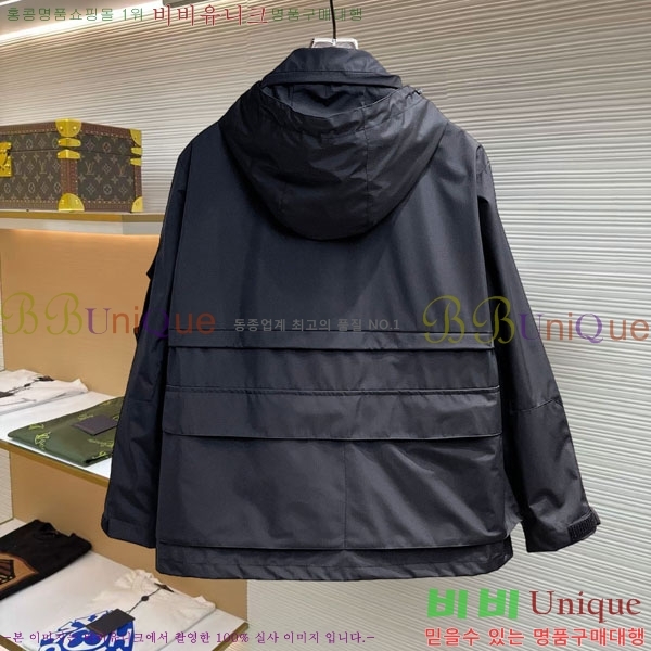 ���� ��**�� ���� MO780956