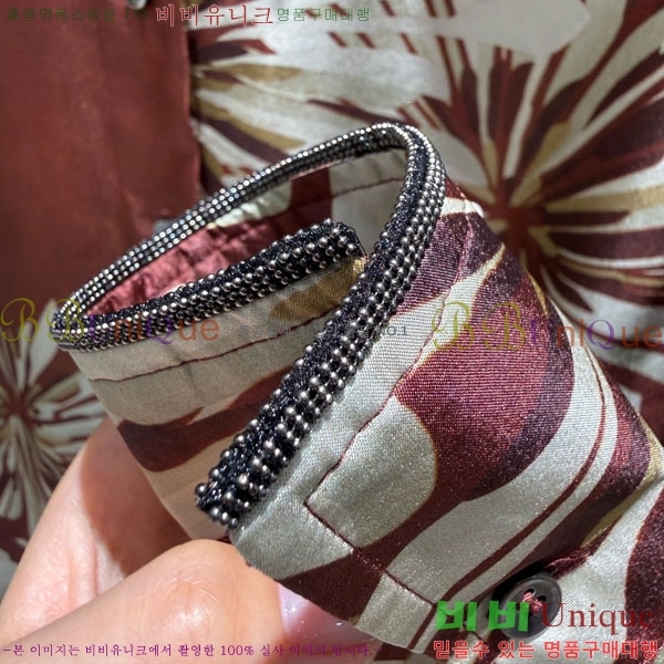 ���� ��**�� ���� MAXM456670-4
