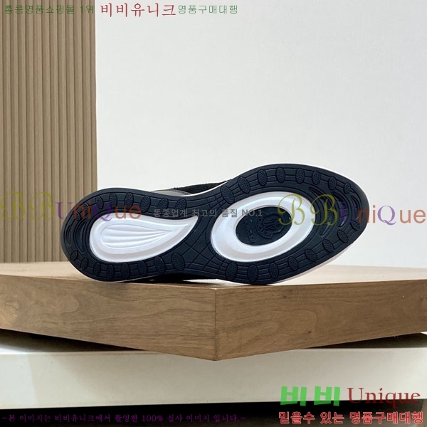 ���� ��**�� ����Ŀ�� MO592266-5