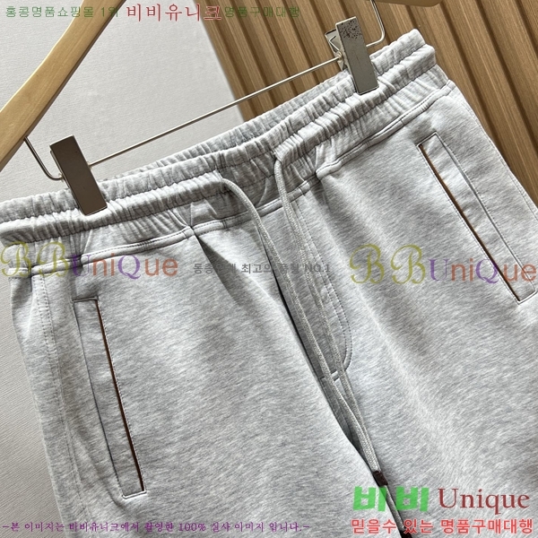 ���� ���ڷ� ��ġ�ڸ� �ݹ��� BC264706-1