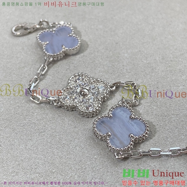 ��Ŭ�������� ���Ժ�� 5�� ��Ƽ�� ���� 22VA266164-1