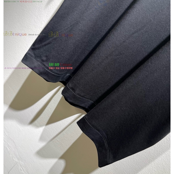 ���� ���ڷ� ��ġ�ڸ� ���� Ƽ���� BC7543762-1