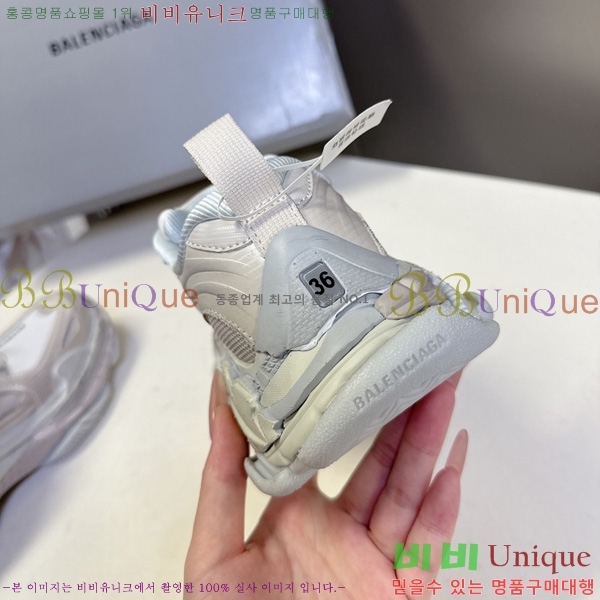  �߷��þư� ����Ŀ�� �������� B6303225-4