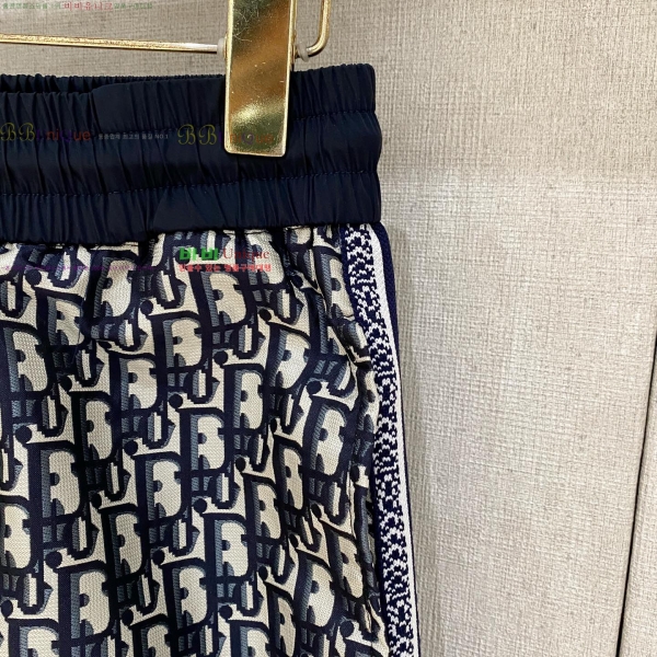 ���� ��� ���� �ݹ��� �¾� 27DR2661223-4