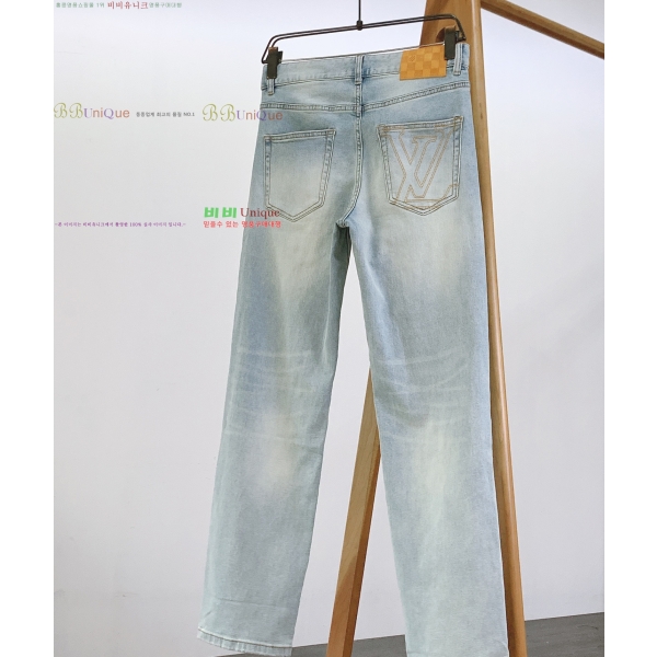 ���� ���̺��� û���� 32BU266113-4