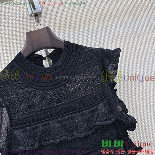���� ���ο� ���ǽ� CHE03643-4