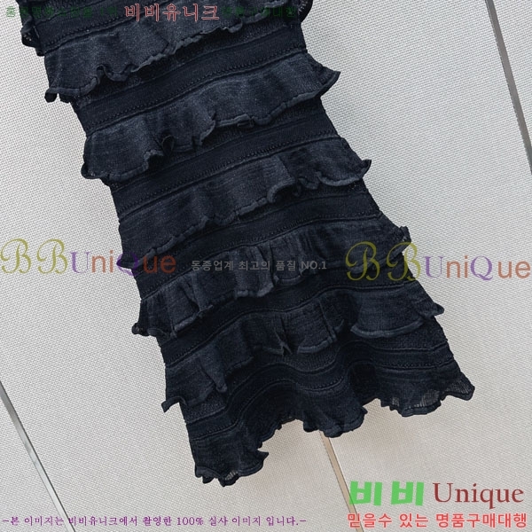 ���� ���ο� ���ǽ� CHE03643-4